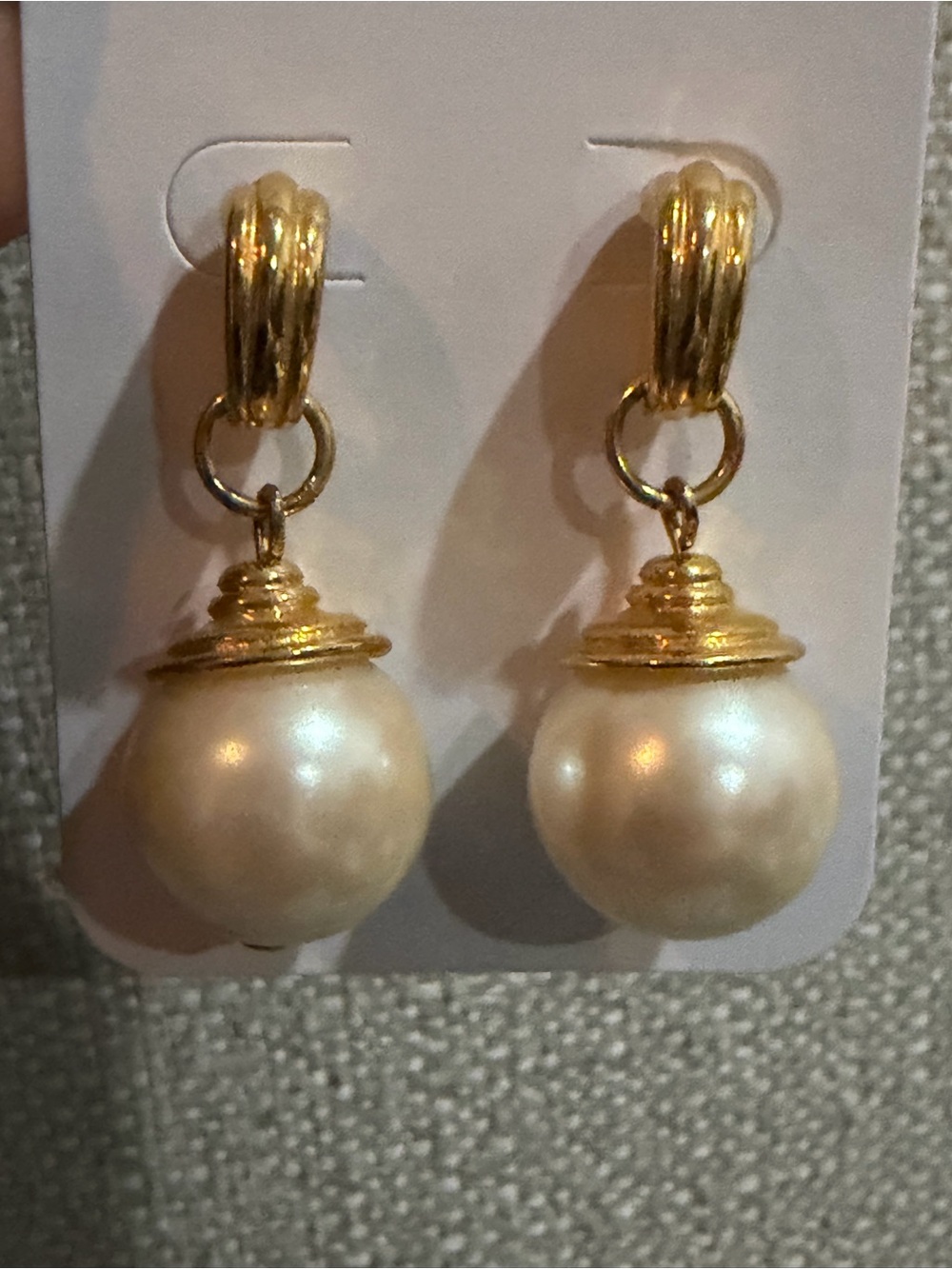 Vintage Gold tone pink pearl drop earrings
